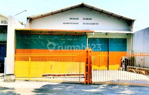 Strategic Warehouse for Sale Near Solo Baru, Container Access.