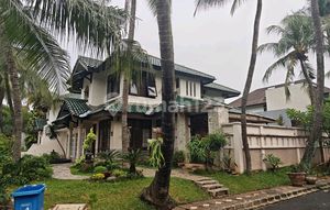 For Sale Old House Good Quality in Graha Taman Bintaro Cluster GB-17461