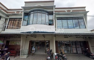 Dilelang, Toko 2 Lantai di Ternate Selatan, Maluku Utara