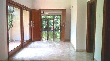 Gambar 4 Big Opportunity, Big Garden, Big Swimming Pool, Very Quiet Secure Area, Close To Jis, Pondok Indah