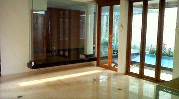 Gambar 4 Modern House, Semifurnished, Nice Area, Bright Layout, Nice Swimming Pool