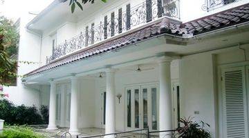 Gambar 3 Classics Style, Prime Area, Nice Garden And Pool, Close To Sudirman