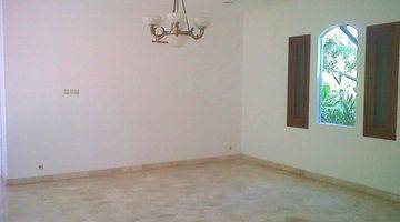 Gambar 2 Big Opportunity, Big Garden, Big Swimming Pool, Very Quiet Secure Area, Close To Jis, Pondok Indah