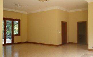 Gambar 4 Classic House...very Quiet...big Room .close To Sudirman