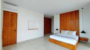 Gambar 5 Freehold - Luxurious Oasis in Canggu 5-Bedroom Villa with Rooftop Terrace and Pool