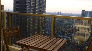 Gambar 5 Disewakan Taman Anggrek Residence Unit Condo Tower Beach Furnished