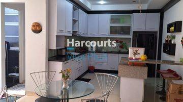 Gambar 5 Rumah Bagus Modern di Green Garden, Jakarta Barat. Harga Nego 