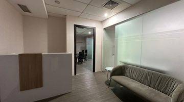 Gambar 1 Disewakan Kantor Luas 138m2 Fully Furnished Menara 165