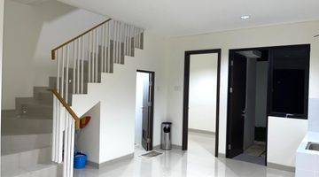 Gambar 2 Rumah Attic 2lt 5x17 3KT La Seine Essence Jgc Jakarta Garden City