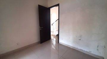 Gambar 2 Rumah 2lt 6x15 2+1KT Cluster Mississippi Jgc Jakarta Garden City