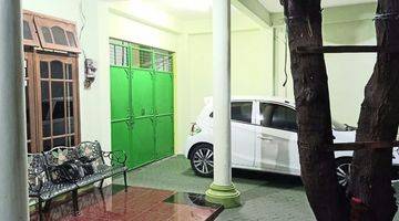 garasi/carport dijual rumah kos dekat ubaya