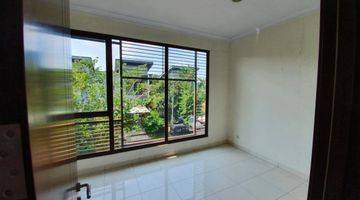 Gambar 2 Rumah Cantik Asri 2 Lantai Lokasi  Avani Bsd City