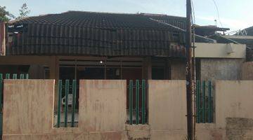 tampak depan jual cepat rumah tua harga