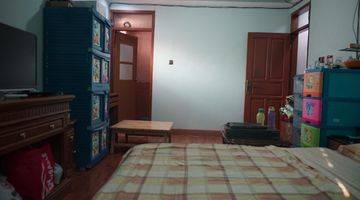 kamar tidur rumah 2 lantai shm jual