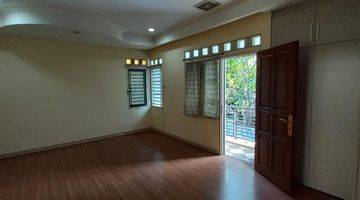 Gambar 4 Rumah Furnished 2 Lantai di Gading Kirana Kelapa Gading