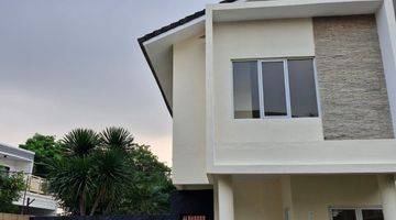 Gambar 1 Dijual rumah Andara Cluster Park Cilandak