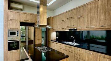 Gambar 3 Rumah  Semi Furnished SHM - Sertifikat Hak Milik di Kemang Dalam, Kemang