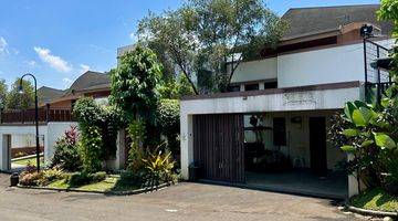 Gambar 1 Villa Mewah Dengan Lingkungan Asri di Vimala Hills, Bogor