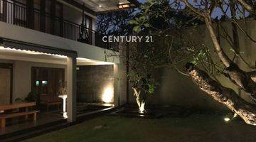 Gambar 1 Rumah Luxury Minimalis Modern Di Sayap Cipaganti Kota Bandung