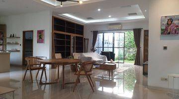 Gambar 4 Rumah Modern Furnish cocok untuk tinggal tengah kota