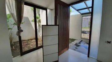 Gambar 3 Rumah di Graha Family semifurnished siap huni