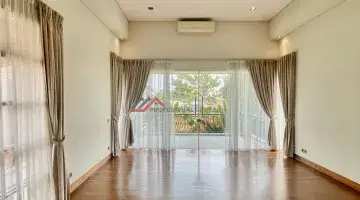 Gambar 3 Dijual rumah dalam Town House di Kemang