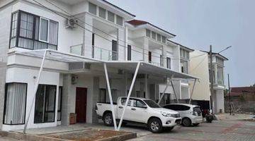 Gambar 2 Rumah 2 Lantai di Tamalanrea, Kota Makassar 