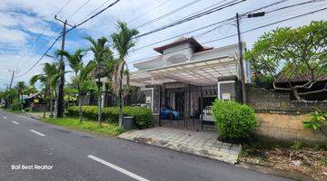 Gambar 1 Rumah Villa Minimalis di Daerah Renon, Denpasar. Lokasi Strategis