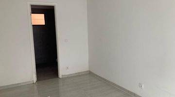 Gambar 5 Bagus Banget Apartemen Siap Huni Llyod Alam Sutera Parkir Pribadi