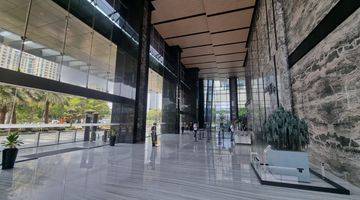 Gambar 5 Ruang Usaha High Ceiling Luas 297m2 Lobby Gedung Kota Kasablanka