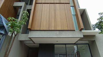 tampak depan rumah mewah modern di pondok