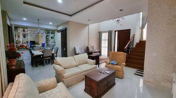 Gambar 3 Dijual Rumah Murah Semi Furnish, Strategis, di Greenwich Bsd