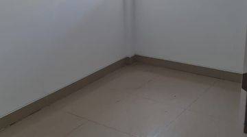 Gambar 4 Jual Rumah 3 Lantai di Grogol, Jakarta Barat, R W 