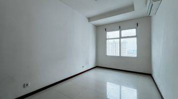 Gambar 4 Dijual Condominium Greenbay 1br kosongan lantai rendah.