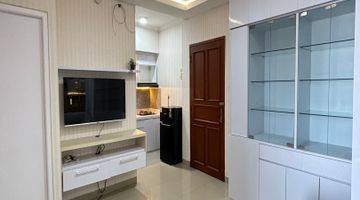 Gambar 2 Dijual 2 Kamar Apartemen Gading Mediterania  Furnish TIMUR BARU