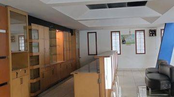 Gambar 2 Dijual Gedung Showroom 3 Lantai di Ciateul Bandung