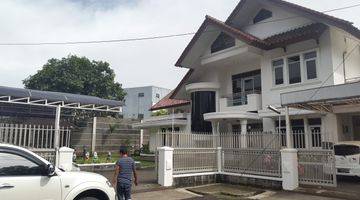 Gambar 3 Dijual Rumah 2 Lantai Bagus Sayap Moh Toha