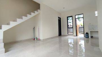 Gambar 1 Dijual Cepat Rumah 2 Lantai Scandinavian Style Dekat Arcamanik