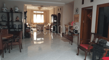 Gambar 3 Lokasi Strategis Rumah Luas Semi Furnished di Sayap Pajajaran