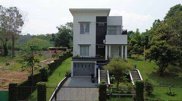 Gambar 1 Dijual Rumah Minimalis 3 Lantai View Golf & Danau Di Sentul City Bogor