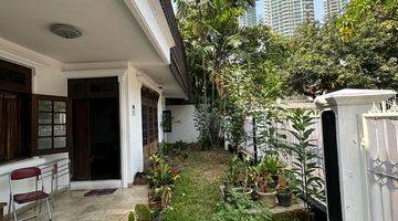 Gambar 1 Dijual Rumah 1,5 Lantai Area Kemang Akses Jalan Lebar 7,2m Nego