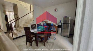 Gambar 2 Rumah 2 Lantai Bagus Furnished di Perumahan Riverside , Malang