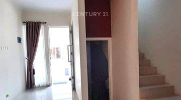 Gambar 4 Rumah Rapih Dalam Cluster Discovery Bintaro 7356