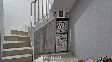 Gambar 4 Cluster, Fully Furnished, 5 Menit Ke Tol Brigif