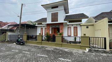 Gambar 1 Rumah SHM Lingkungan Perumahan Di Wedomartani Full Furnish