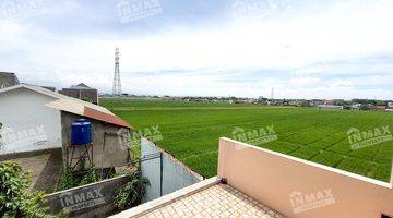 Gambar 3 Rumah 2 Lantai Bagus Semi Furnished SHM di Irish Garden Karanglo, Karangploso Malang