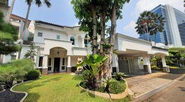 tampak depan jual rumah 2 lantai cluster