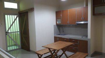 Gambar 3 Ruko Sentra Niaga Puri Indah Bu, Renovated Furnished Hook Timur