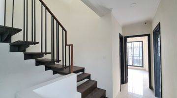 Gambar 4 Rumah Cluster Leonora Symphonia Gading Serpong, Attic Termurah