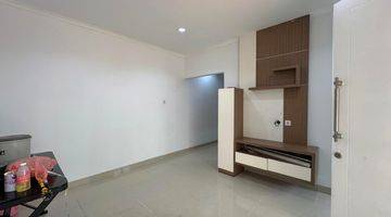 Gambar 5 Rumah Samara Village 3 Lantai Gading Serpong, Semi Furnished